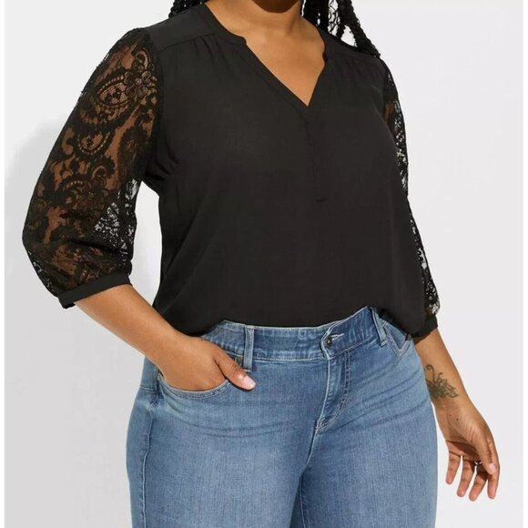 Torrid Harper Georgette Lace Sleeve Blouse Black 3/4 Sleeves V-Neck NWT Sz 4 4X - Picture 1 of 12